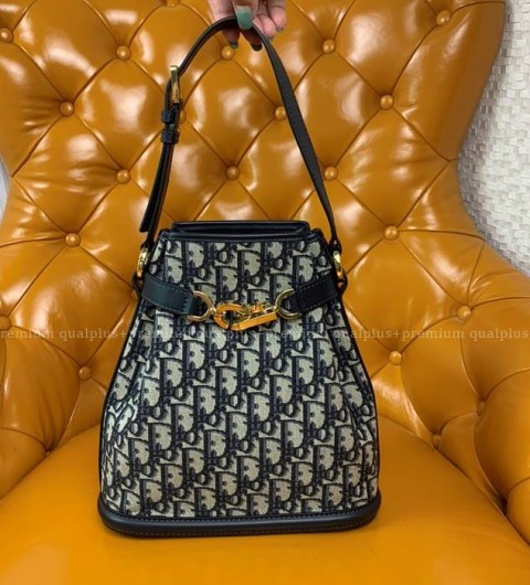 디올 C'EST D*OR 씨에스트 디* 버킷 핸드백 미듐