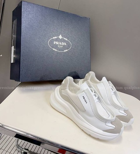 프라다 바이크 스니커즈 남성용