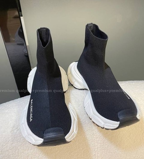 발렌시아가 스피드 트레이너 스니커즈 남녀공용