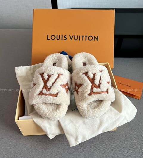 루이비통 LV 램스울 슬라이드 슬리퍼 여성용