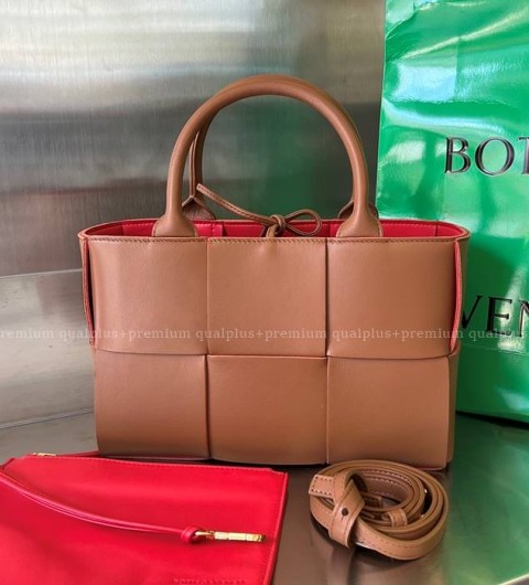 보테가베네타 709337 아르코 토트백 미니