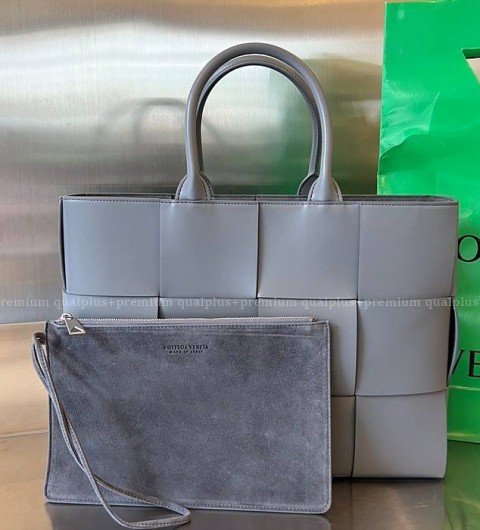 보테가베네타 729244 아르코 토트백 미듐