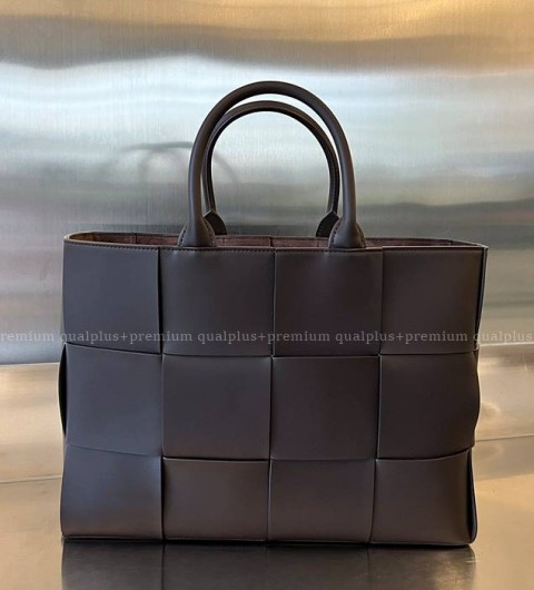 보테가베네타 729244 아르코 토트백 미듐