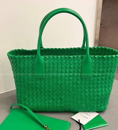 보테가베네타 608810 까바 토트백 미듐