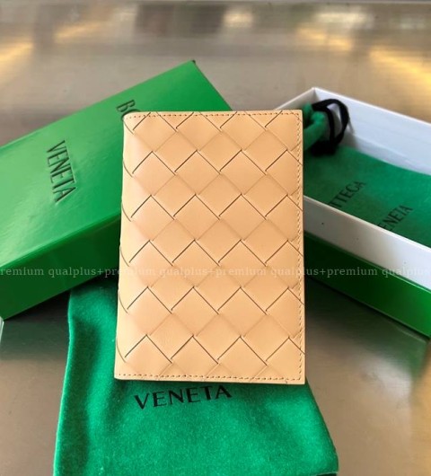 보테가베네타 607482 여권 케이스 남녀공용