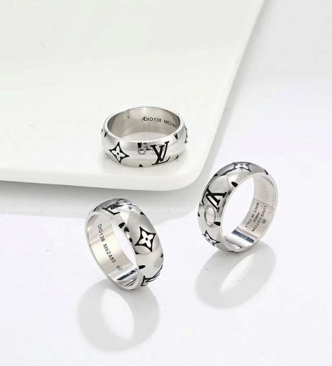 루이비통 반지