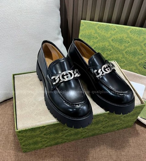 구찌 러그 솔 로퍼 여성용