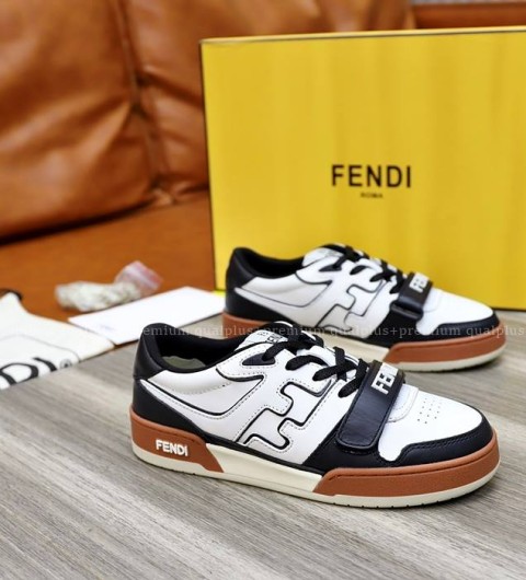 펜디 스텝 스니커즈 남녀공용