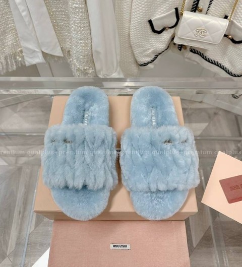 미우미우 마테라쎄 퍼 슬라이드 슬리퍼 여성용