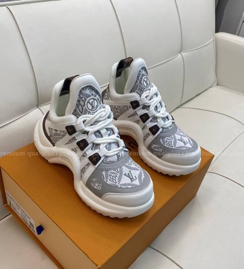 루이비통 LV 아치라이트 스니커즈 여성용