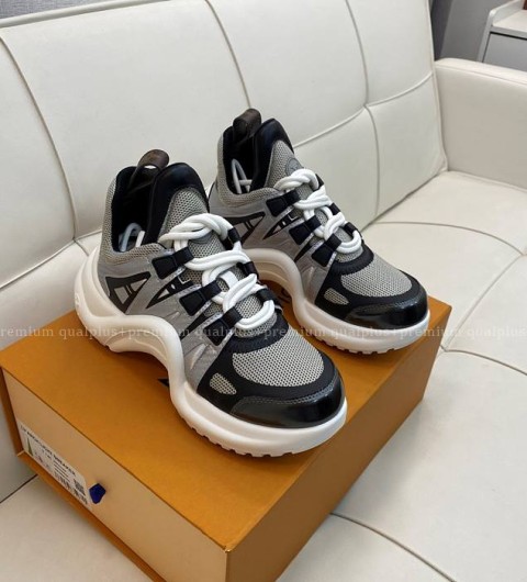 루이비통 LV 아치라이트 스니커즈 여성용