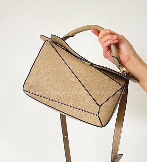 로에베 퍼즐백 스몰