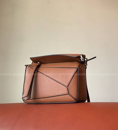 로에베 퍼즐백 미니