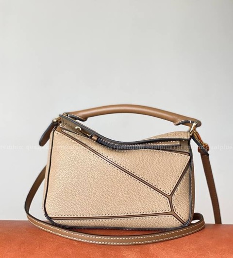 로에베 퍼즐백 미니