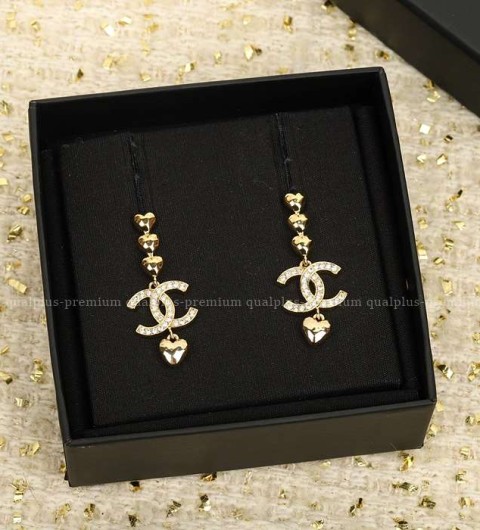 샤넬 CC 하트 귀걸이