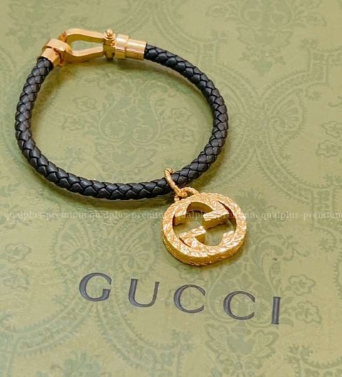 구찌 인터로킹 G 팔찌