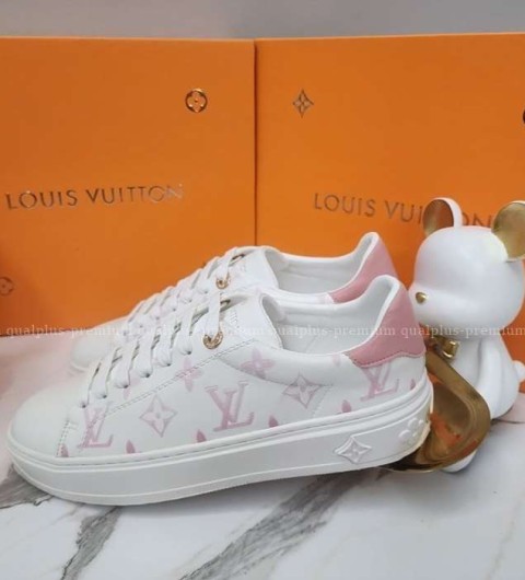 [국내배송] 루*비통 타임아웃 스니커즈 핑크