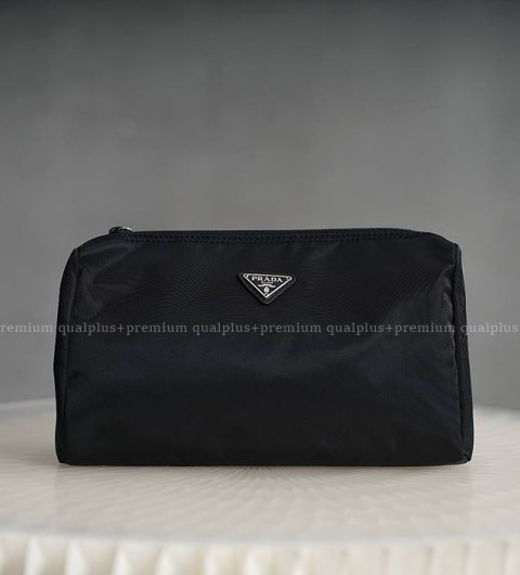 프라다 IN0012 나일론 파우치