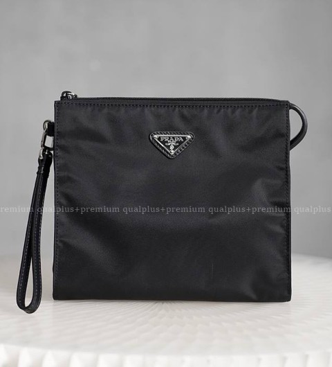 프라다 2NE789 포코노 나일론 클러치백 남녀공용