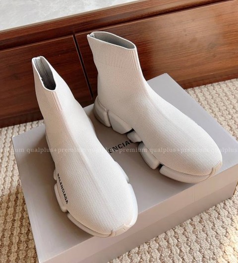 발렌시아가 스피드러너 2.0 레이스업 스니커즈 남녀공용