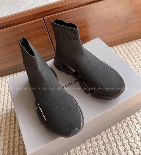 발렌시아가 스피드러너 2.0 레이스업 스니커즈 남녀공용