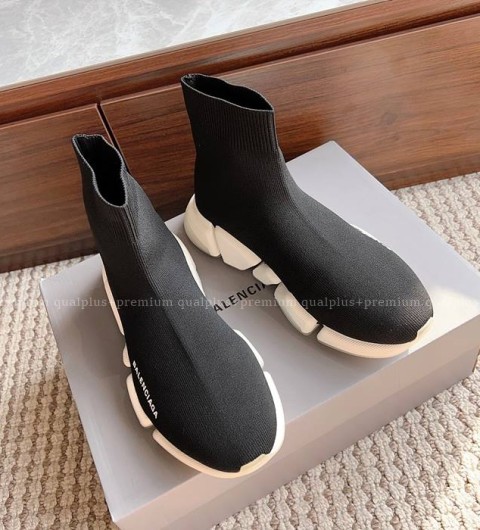 발렌시아가 스피드러너 2.0 레이스업 스니커즈 남녀공용