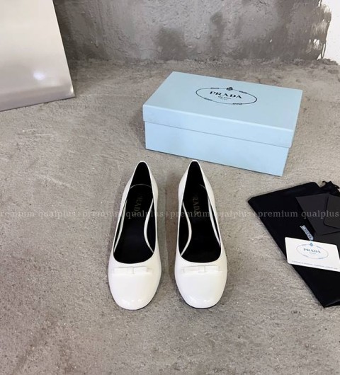 프라다 발레리나 슈즈 여성용