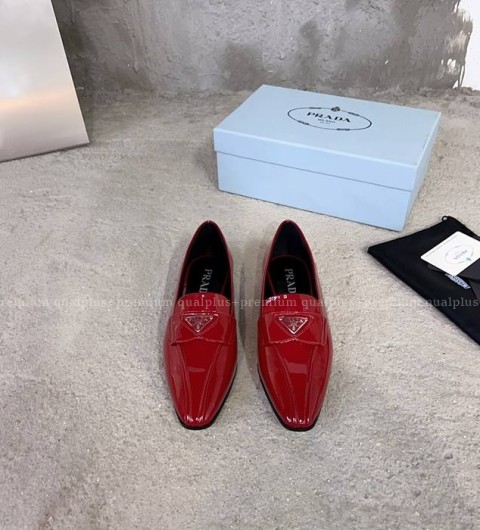 프라다 페이턴트 로퍼 여성용 3cm