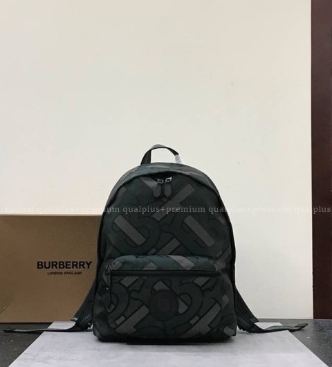 버버리 모노그램 자카드 백팩 남녀공용