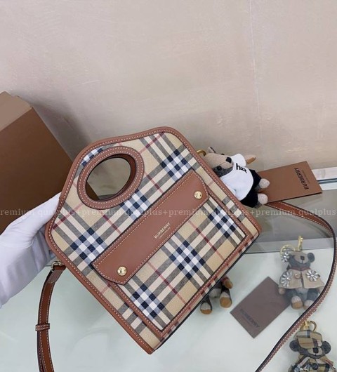 버버리 포켓 탑핸들백 미니