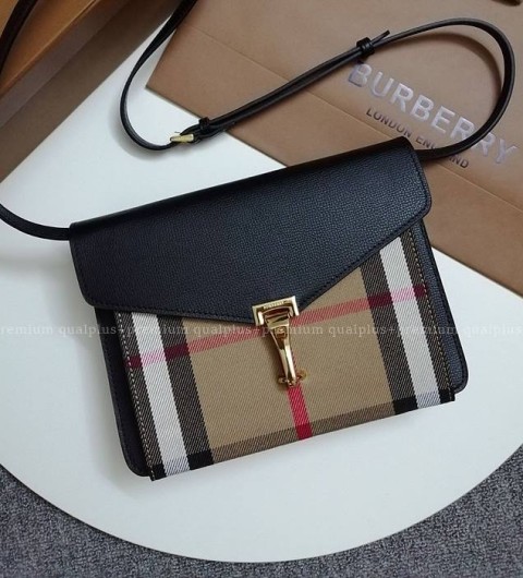 버버리 체크 숄더백