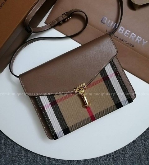 버버리 체크 숄더백