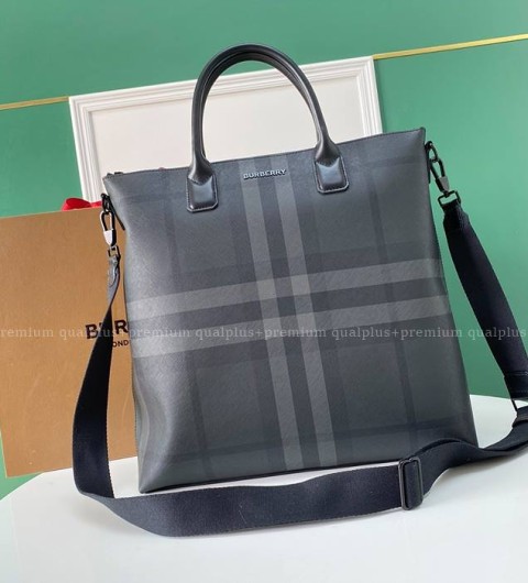 버버리 버티컬 데니 토트백 남성용