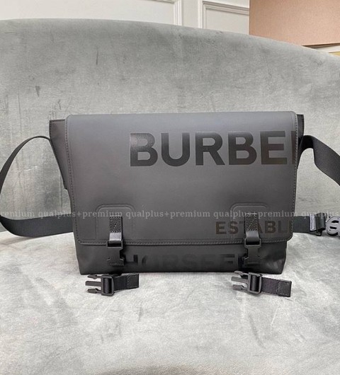 버버리 호스페리 프린트 메신저백 남성용