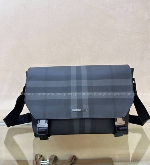 버버리 체크 메신저백 남성용