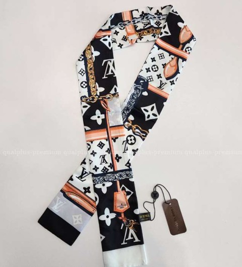 [국내배송] 루*비통 컨피던셜 트윌리 실크 스카프