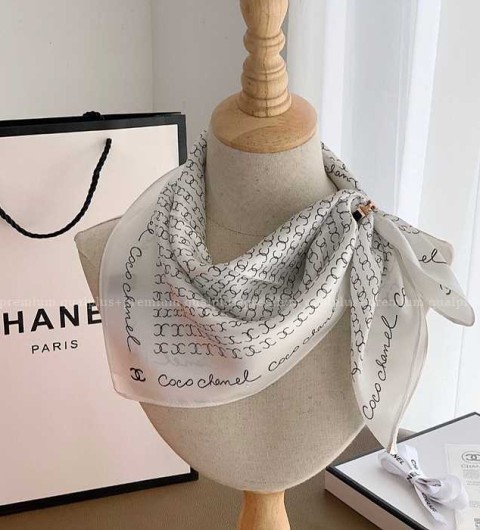 [국내배송] 샤* 로고 실크 스카프