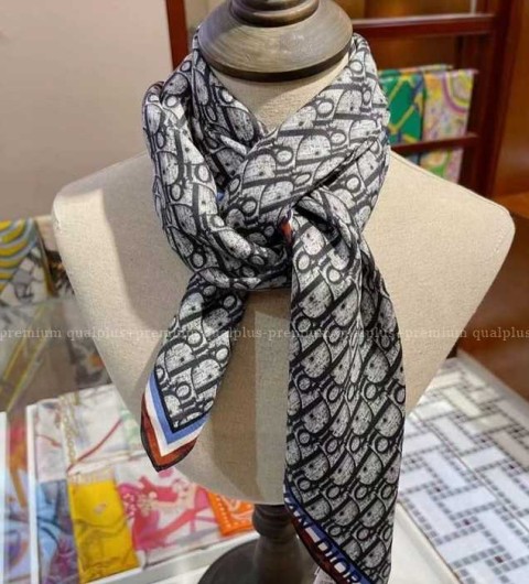 [국내배송] 디* 사이드 삼선 실크 스카프