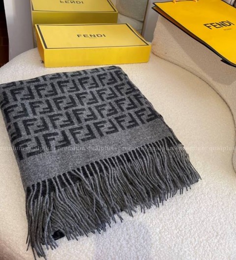 펜디 FF 스카프
