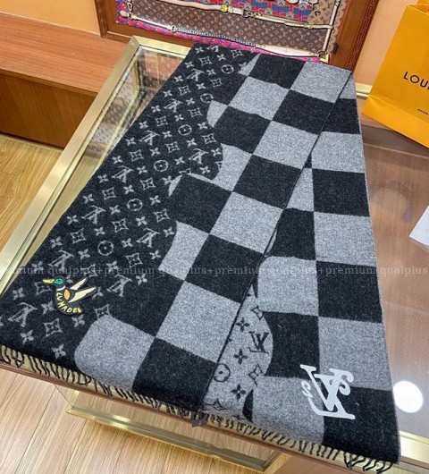 루이비통X니* 스카프