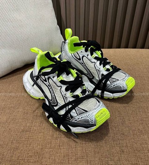 발렌시아가 3XL 스니커즈 남녀공용