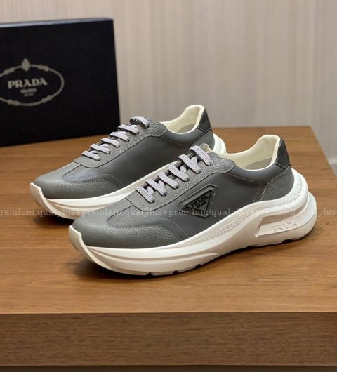 프라다 로고 스니커즈 남성용