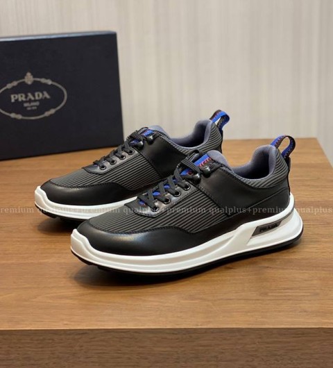 프라다 바이크 스니커즈 남성용
