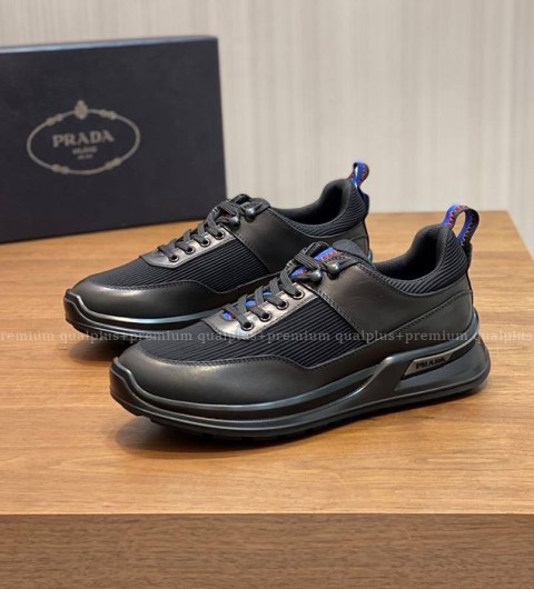 프라다 바이크 스니커즈 남성용