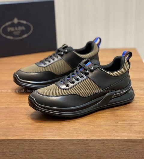 프라다 바이크 스니커즈 남성용