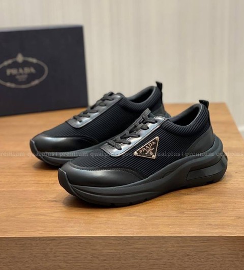 프라다 로고 스니커즈 남성용