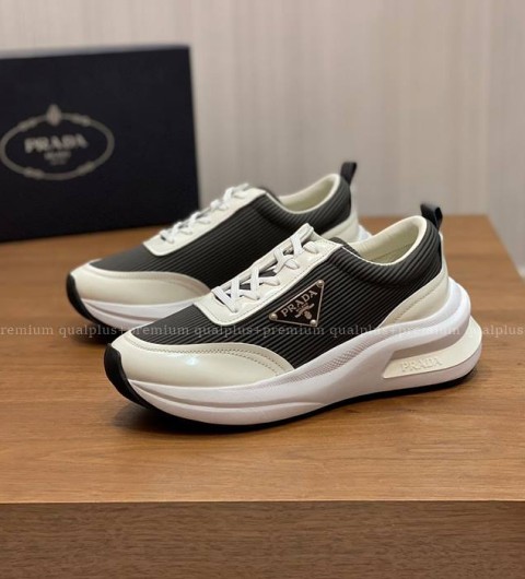 프라다 로고 스니커즈 남성용