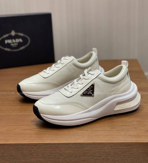 프라다 로고 스니커즈 남성용