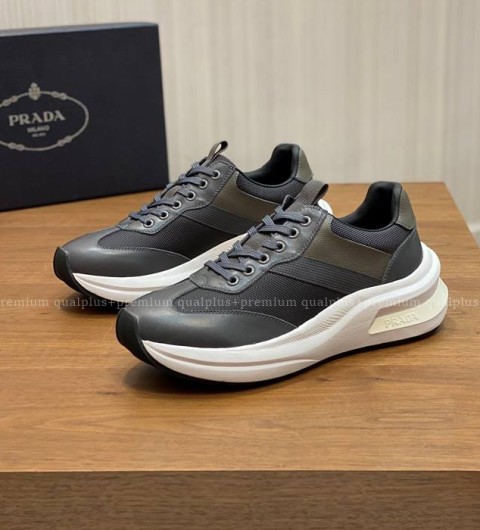 프라다 바이크 스니커즈 남성용