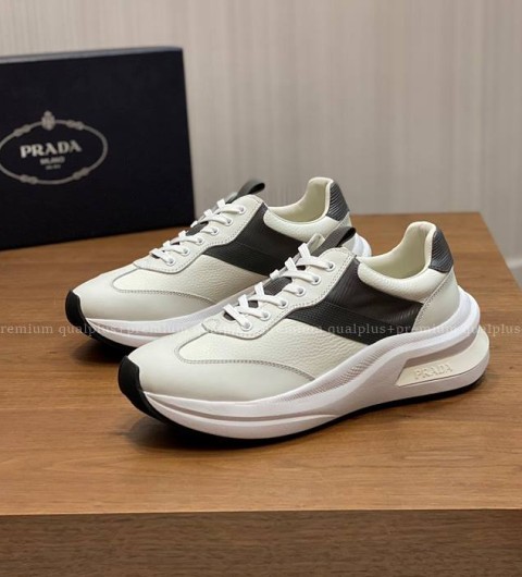 프라다 바이크 스니커즈 남성용